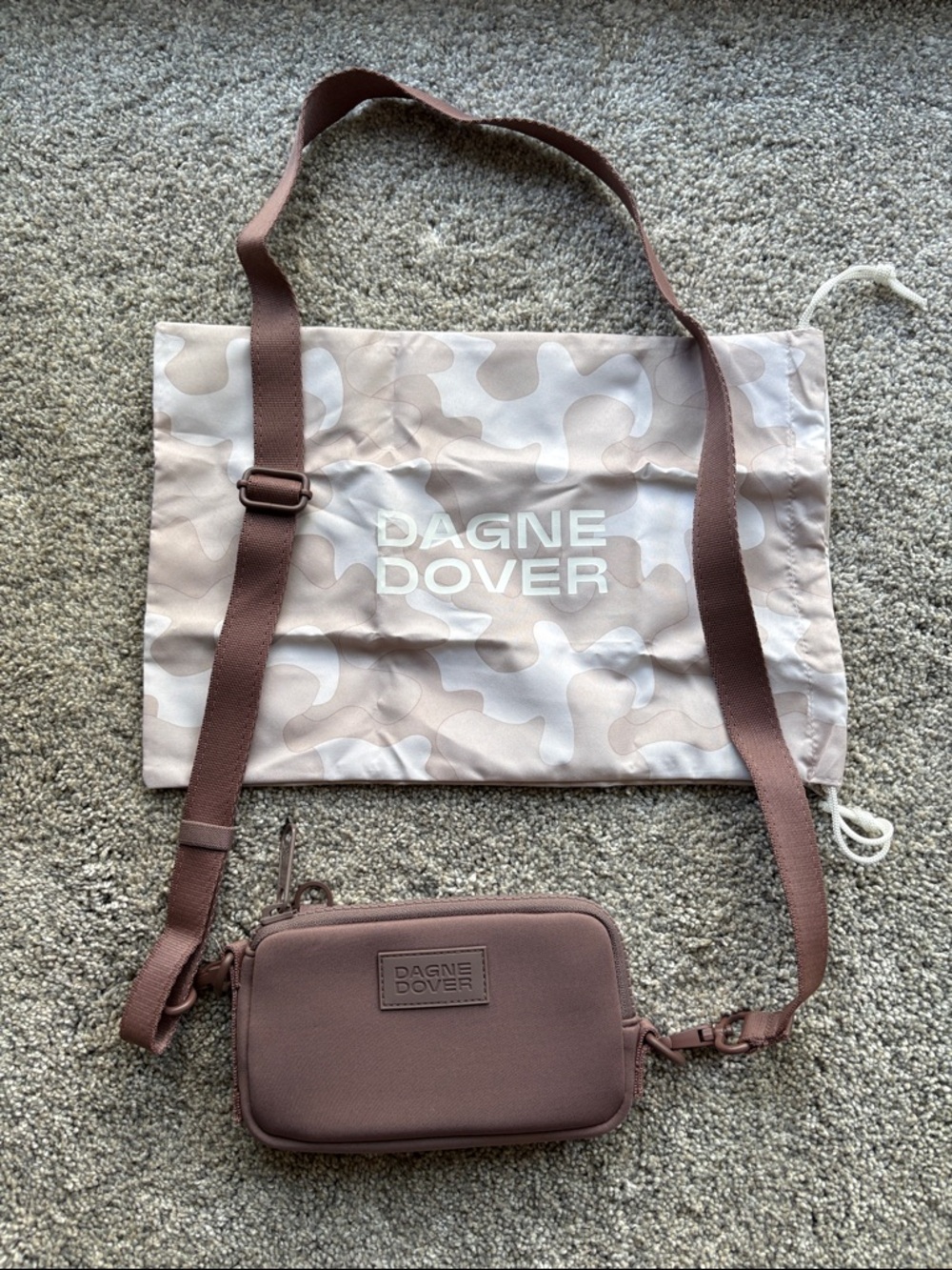 Dagne Dover sling bag